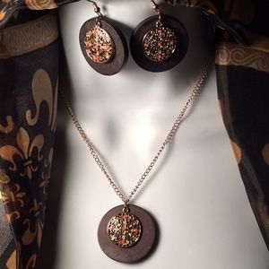 Beautiful necklace set